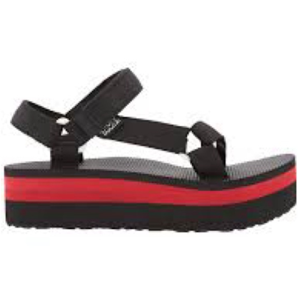 NWOT Platform Tevas Sandals